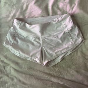 LULULEMON SIZE 2 speed up